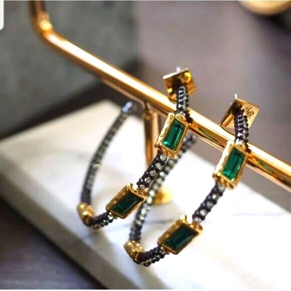 Alexis Bittar Jewelry - ALEXIS BITTAR EMERALD GREEN HOOPS!!! NWOT!!!